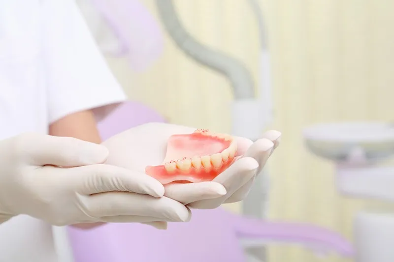 歯科医師 (時給)